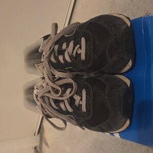 New Balance 574 Classic Sneakers - Size 10